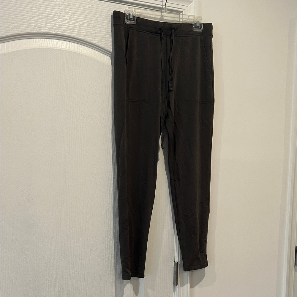 Lou & Grey Charcoal Jogger Pants Size small